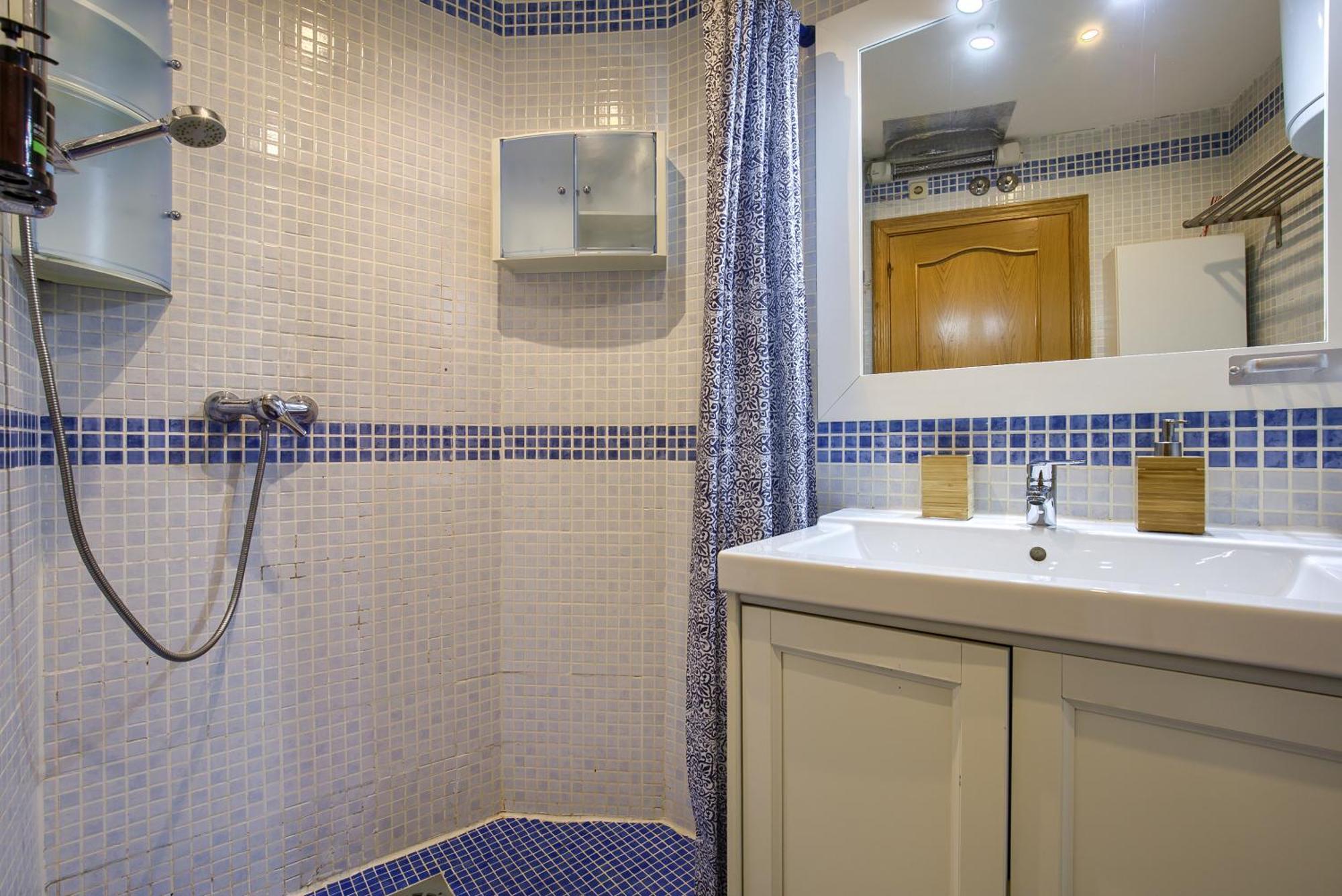 Casona 44 - Apartamento Para 2 Con Wifi, Ac Y Patio Exterior Alcala de Henares Bagian luar foto