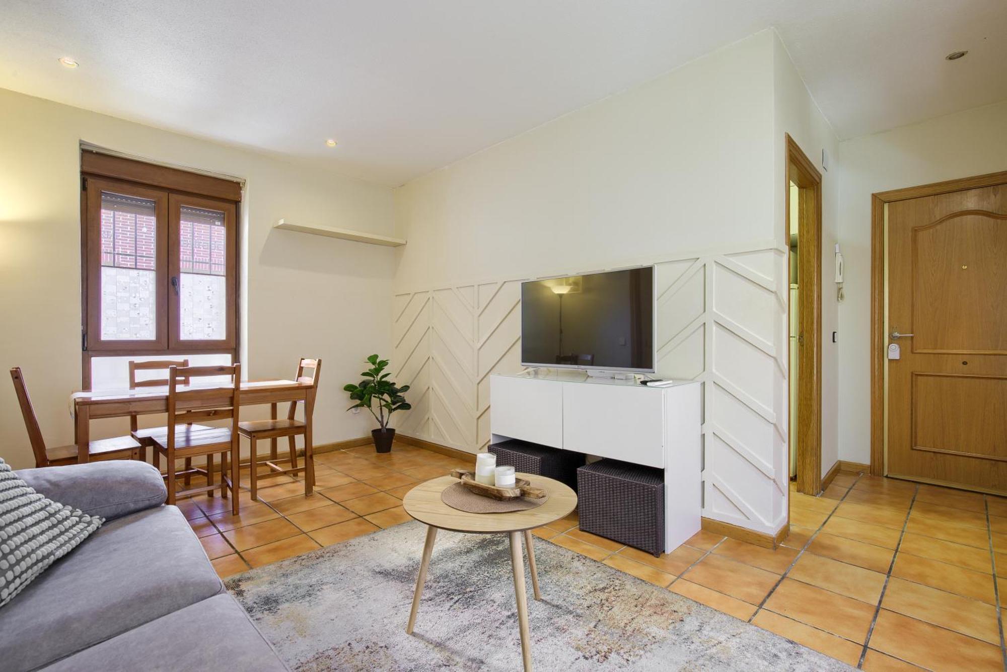 Casona 44 - Apartamento Para 2 Con Wifi, Ac Y Patio Exterior Alcala de Henares Bagian luar foto